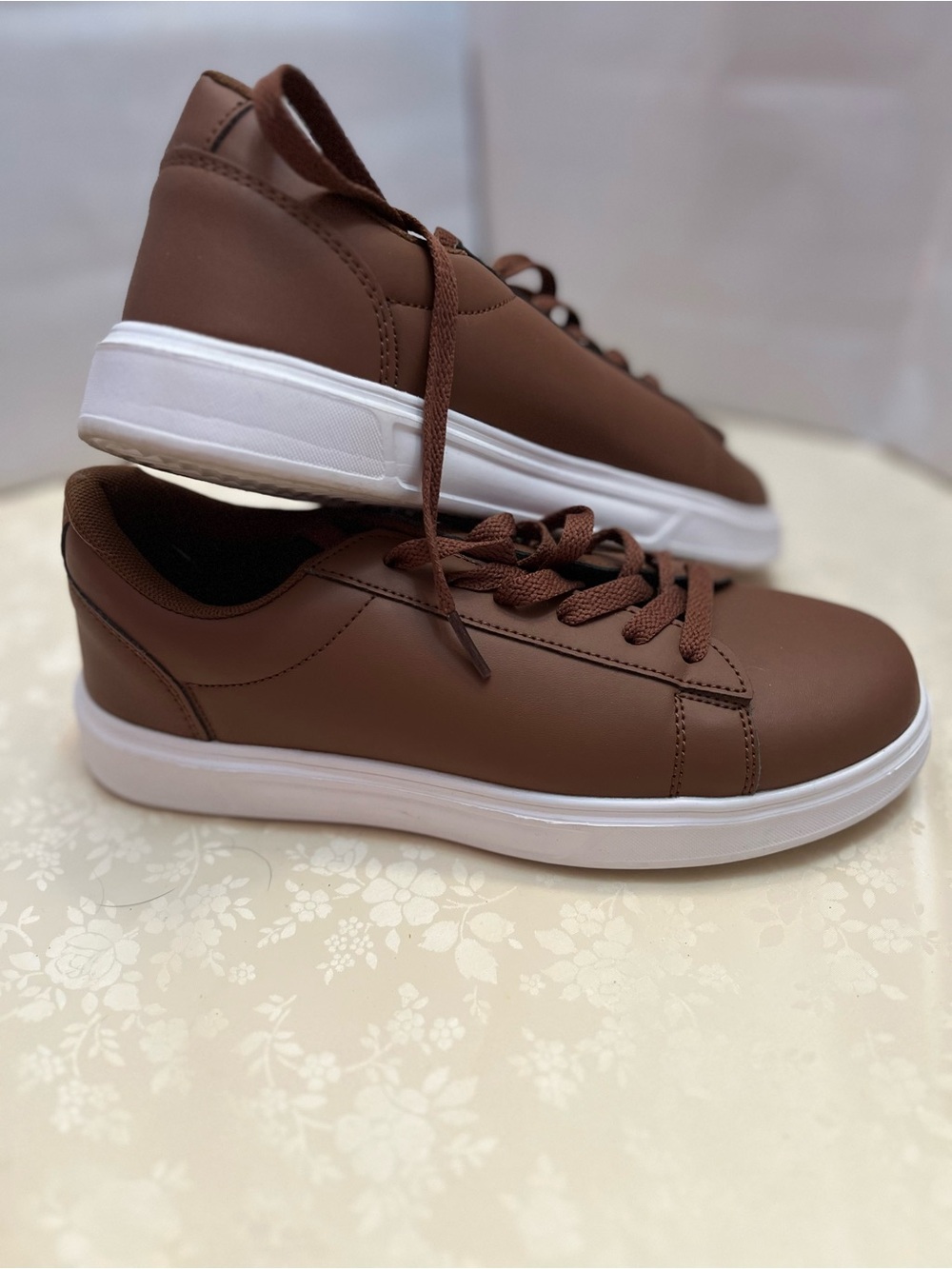 SHEIN Brown Low-Top Women's Sneakers